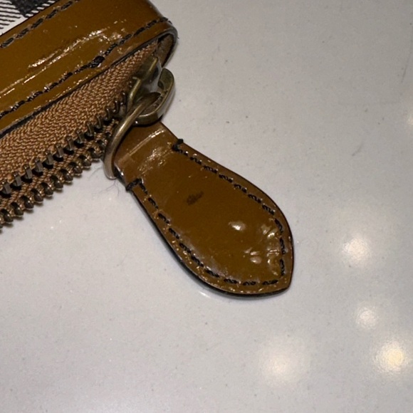 Burberry Wallet - Picture 6 of 7